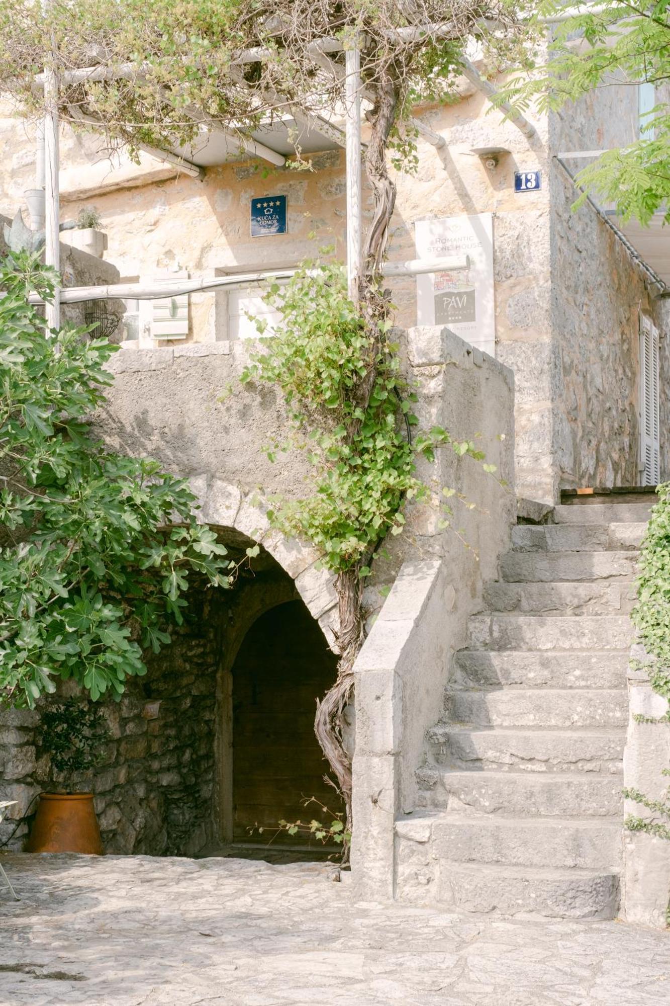 Pavi Apartments Romantic Stone House K13 Kornić Exterior foto